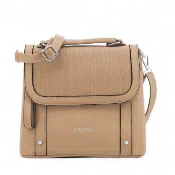 Cartera Amayra con opción a mochila camel.