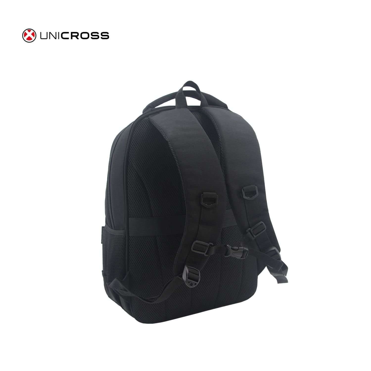 Mochila Unicross porta notebook 19" negra.