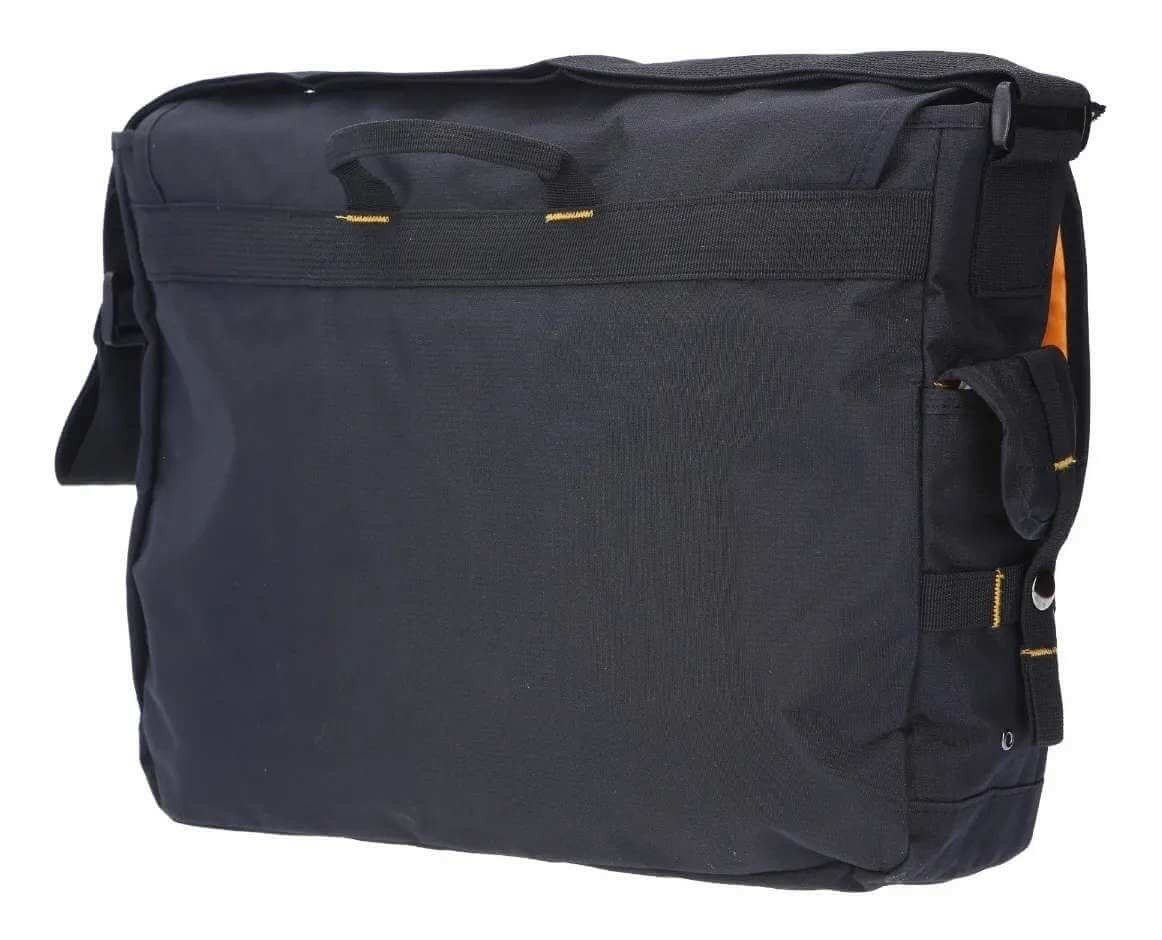 Morral Bag Cherry lona con tapa.