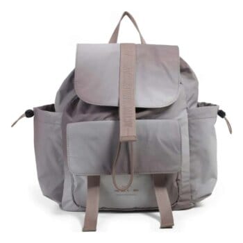 Mochila Chimola Harmony camel estampada con tapa.
