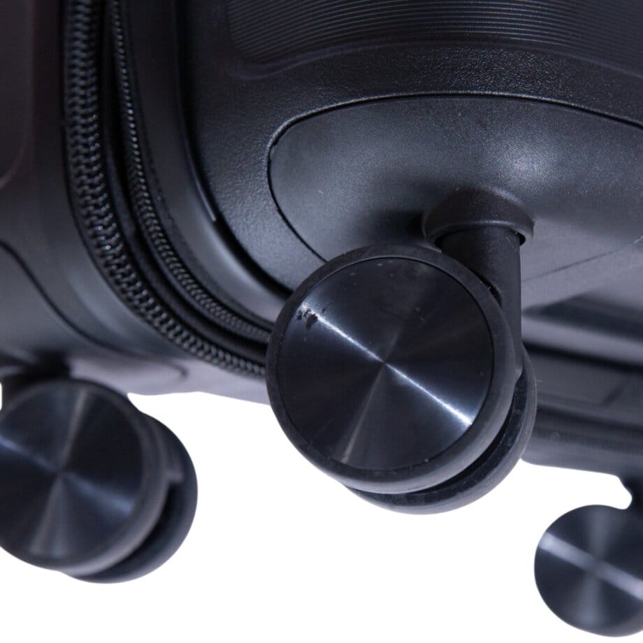 Valija Magenta polipropileno carry-on 20" negro.