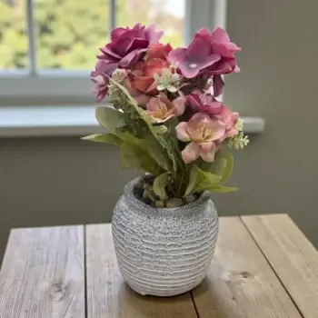 Planta Artificial Oriana Home con Maceta Tamaño Mediano