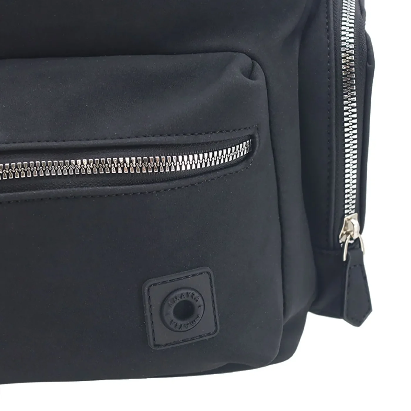 Mochila Amayra Urbana Eco Cuero Negra.