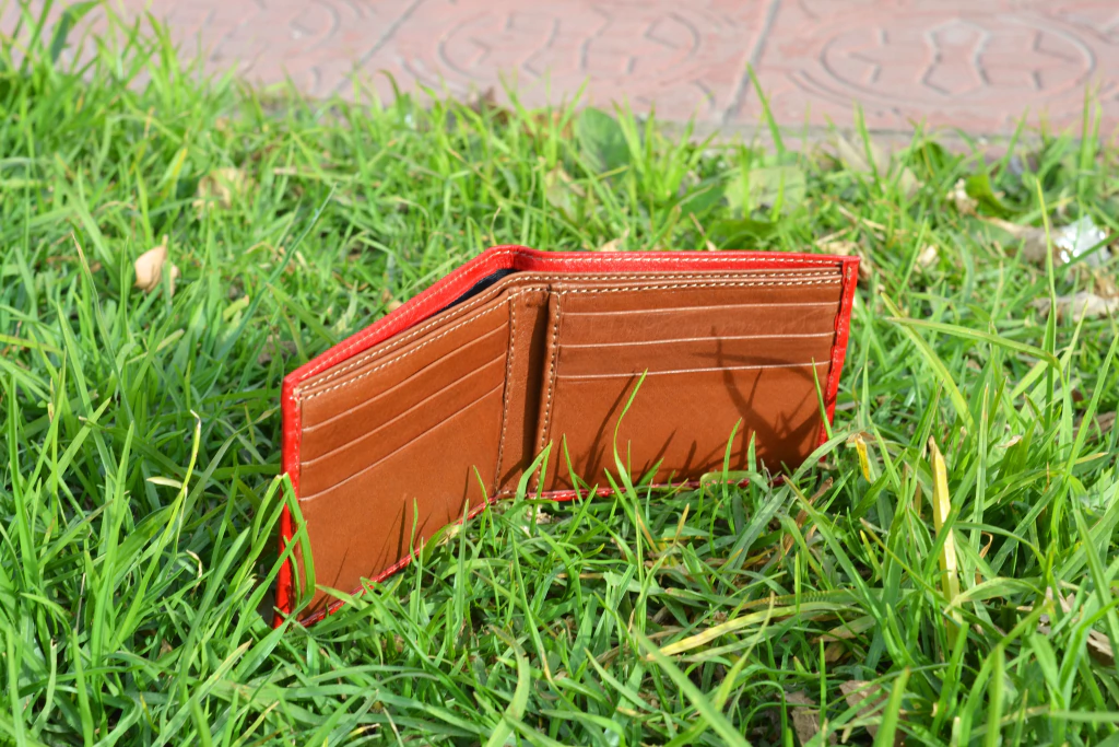 Billetera Wellington Polo Club De Cuero Simple Para Hombre. Colores Varios.