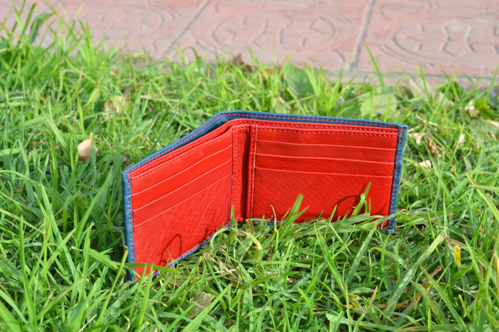 Billetera Wellington Polo Club De Cuero Simple Para Hombre. Colores Varios.